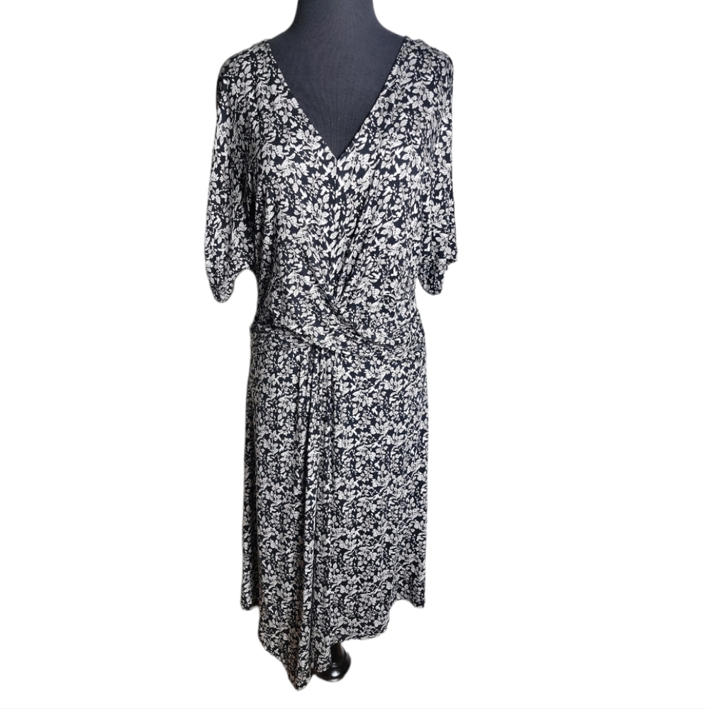 Apt. 9 women's black white floral print surplice v neck dress size XL drape hem